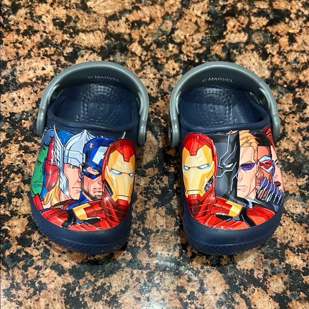 Toddler Marvel Navy, Red & Gold Avengers Crocs SZ-5